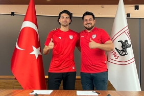 Ahmet Sagat'tan Samsunspor'a 3 yıllık imza 10 ahmet-sagattan-samsunspora-3-yillik-imza-9S4Ty4PW.jpg
