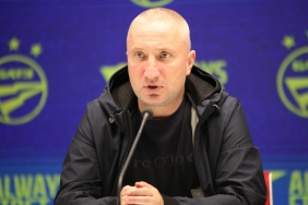 Aleksandr Mikhaylov: “Bugünkü oyun bizim için bir ders oldu” 2 aleksandr-mikhaylov-bugunku-oyun-bizim-icin-bir-ders-oldu-khYHqmxB.jpg