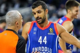 Anadolu Efes, Krunoslav Simon'un formasını emekli edecek 2 anadolu-efes-krunoslav-simonun-formasini-emekli-edecek-NMVWkjtj.jpg