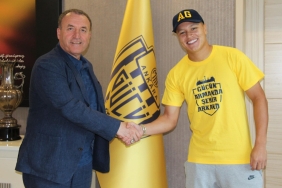 Ankaragücü, Marlon Xavier ile 2 yıllık sözleşme imzaladı 4 ankaragucu-marlon-xavier-ile-2-yillik-sozlesme-imzaladi-C51HyUNN.jpg