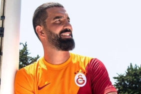 Arda Turan'dan akılları karıştıran paylaşım! Westerlo'ya mı gidiyor? 5 arda-turandan-akillari-karistiran-paylasim-westerloya-mi-gidiyor-DgsMsDaN.jpg