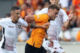Barış Alper Yılmaz: “Taraftarımızın beklediği güzel günler için çabalıyoruz” 4 baris-alper-yilmaz-taraftarimizin-bekledigi-guzel-gunler-icin-cabaliyoruz-cBnyO3Ii.jpg