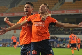 Başakşehir'de Patryk Szysz, golle başladı 5 basaksehirde-patryk-szysz-golle-basladi-Dv2tAxmq.jpg