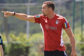 Beşiktaş Teknik Direktörü Valerien Ismael'den transfer açıklaması! 7 besiktas-teknik-direktoru-valerien-ismaelden-transfer-aciklamasi-yUIxTMKG.jpg