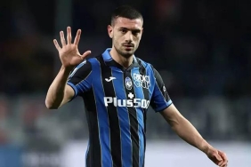 Beşiktaş'ta Merih Demiral vakası! 6 besiktasta-merih-demiral-vakasi-kmpwcOF5.jpg