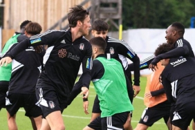 Beşiktaş'ta Weghorst, dünkü idmanın yıldızı oldu 10 besiktasta-weghorst-dunku-idmanin-yildizi-oldu-XwlZvzZF.jpg