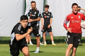Beşiktaş'ta yeni sezon mesaisi devam etti 11 besiktasta-yeni-sezon-mesaisi-devam-etti-KHQ4SNqI.jpg