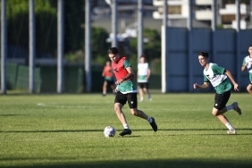 Bursaspor, günü çift kale maçla tamamladı 4 bursaspor-gunu-cift-kale-macla-tamamladi-u34AS48U.jpg