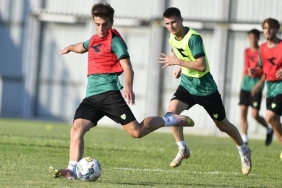 bursaspor-yeni-sezon-hazirliklarina-devam-etti-k2tE21la.jpg