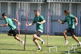 Bursaspor’da çift kale maçlar devam ediyor 6 bursasporda-cift-kale-maclar-devam-ediyor-PFsy1fXC.jpg