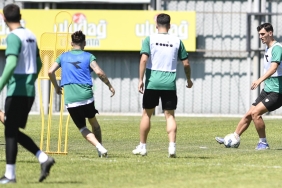 Bursaspor’da hazırlıklar devam ediyor 5 bursasporda-hazirliklar-devam-ediyor-5eG255H8.jpg
