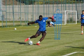 Çaykur Rizespor, yeni sezon hazırlıklarını Erzurum'da sürdürdü 3 caykur-rizespor-yeni-sezon-hazirliklarini-erzurumda-surdurdu-1cxNlpTp.jpg