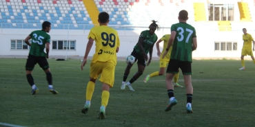 denizlispor-metalist-kharkiv-ile-golsuz-berabere-kaldi-CNEWKzVG.jpg