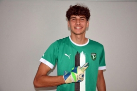 Efeler 09 SFK, Emirhan Emir'i transfer etti 5 efeler-09-sfk-emirhan-emiri-transfer-etti-xdyW4Kkw.jpg