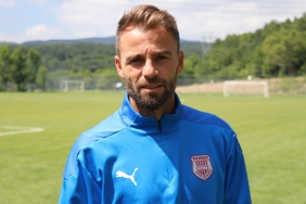 Erdem Özgenç, yeni şampiyonluklar için çalışıyor 5 erdem-ozgenc-yeni-sampiyonluklar-icin-calisiyor-OnxHwGcm.jpg