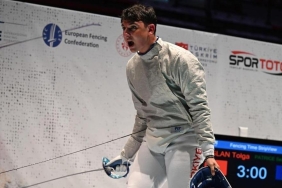 Eskrimde yeni bir yıldız doğuyor: Tolga Aslan 2 eskrimde-yeni-bir-yildiz-doguyor-tolga-aslan-GfqmOFmw.jpg