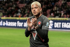 Evander kimdir, kaç yaşında? Evander nereli, hangi takımlarda oynadı, kaç gol attı? 6 evander-kimdir-kac-yasinda-evander-nereli-hangi-takimlarda-oynadi-kac-gol-atti-dUp8mBf7.jpg