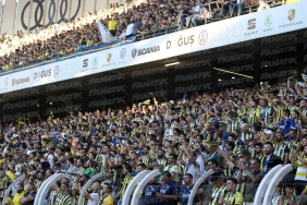 Fenerbahçe-Dinamo Kiev maçında Kadıköy kapalı gişe! 6 fenerbahce-dinamo-kiev-macinda-kadikoy-kapali-gise-LkLN9wiE.jpg