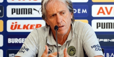 fenerbahce-teknik-direktoru-jorge-jesus-arda-guler-joshua-king-ve-bright-osayi-samuelin-durumuna-bakacagiz-Lc9k9TSQ.jpg