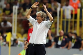 Fenerbahçe Teknik Direktörü Jorge Jesus: Everton'u reddettim, hedefimiz şampiyonluk! 4 fenerbahce-teknik-direktoru-jorge-jesus-evertonu-reddettim-hedefimiz-sampiyonluk-SzMjUfI3.jpg