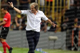 Fenerbahçe Teknik Direktörü Jorge Jesus: Taraftarımız oyundan memnundur! 2 fenerbahce-teknik-direktoru-jorge-jesus-taraftarimiz-oyundan-memnundur-hefWurdC.jpg