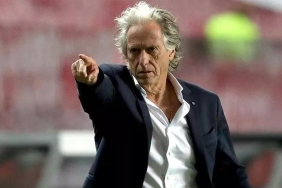 Fenerbahçe teknik direktörü Jorge Jesus: “Tecrübe eksikliği etkili oldu” 2 fenerbahce-teknik-direktoru-jorge-jesus-tecrube-eksikligi-etkili-oldu-AtrMx7QV.jpg