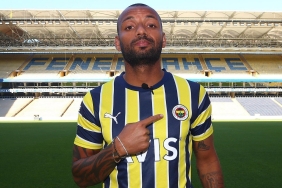 fenerbahcenin-yeni-transferi-joao-pedro-fenerbahceyi-alexten-cok-dinledim-yJZNPyni.jpg