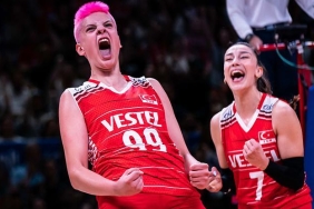 Filenin Sultanları yarı finalde! (ÖZET) Türkiye-Tayland maç sonucu: 3-1 5 filenin-sultanlari-yari-finalde-ozet-turkiye-tayland-mac-sonucu-3-1-W63n7AtG.jpg