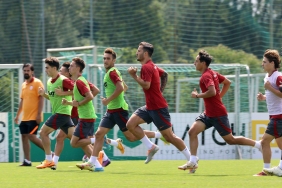 Galatasaray günü tek antrenmanla tamamladı 2 galatasaray-gunu-tek-antrenmanla-tamamladi-HHJNPQ5x.jpg