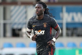 Galatasaray haberi... Bafetimbi Gomis: İkinci tercih olmam, kulübede oturmaya alışkın değilim 6 galatasaray-haberi-bafetimbi-gomis-ikinci-tercih-olmam-kulubede-oturmaya-aliskin-degilim-tdKUEWq8.jpg