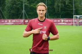 Galatasaray ile anılan Eric Botheim, resmen Salernitana'da! 5 yıllık imza... 4 galatasaray-ile-anilan-eric-botheim-resmen-salernitanada-5-yillik-imza-fLCpe35h.jpg