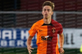 Galatasaray'da dikkat çeken genç yıldız: Özgür Baran Aksaka 3 galatasarayda-dikkat-ceken-genc-yildiz-ozgur-baran-aksaka-vSVheS1A.jpg