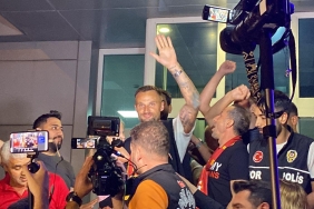 Galatasaray'da Seferovic'te imza günü! 4 galatasarayda-seferovicte-imza-gunu-5PrMkfWI.jpeg