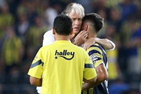 Jorge Jesus: 10 kişiyle oynadınız, bu hiç kolay değil 1 jorge-jesus-10-kisiyle-oynadiniz-bu-hic-kolay-degil-lCO1fwVd.jpg