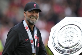 Jürgen Klopp, kupa koleksiyonuna bir yenisini daha ekledi 4 jurgen-klopp-kupa-koleksiyonuna-bir-yenisini-daha-ekledi-gRVeFnpH.jpg
