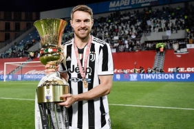 juventusta-aaron-ramsey-ile-yollar-ayrildi-72CtUkGf.jpg