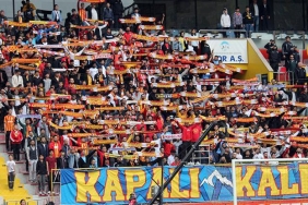 kayserispor-maclari-kadinlara-ucretsiz-kZLYcrZV.jpg