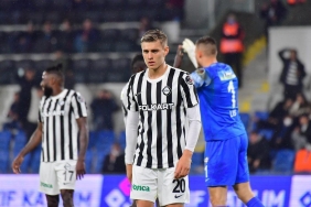 Kazımcan Karataş'tan Altay'a duygusal veda 4 kazimcan-karatastan-altaya-duygusal-veda-xGlOa3Zj.jpg