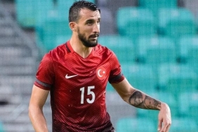 Milli futbolcu, rekorların adamı Mehmet Topal kariyerini sonlandırma kararı aldı 6 milli-futbolcu-rekorlarin-adami-mehmet-topal-kariyerini-sonlandirma-karari-aldi-2Wqy5K1h.jpg
