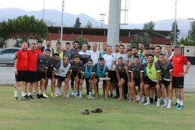 Nazilli Belediyespor'a forma sponsorluğu desteği 3 nazilli-belediyespora-forma-sponsorlugu-destegi-uJ4YXHMd.jpg