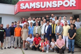 Samsunspor'da bayramlaşma töreni düzenlendi 2 samsunsporda-bayramlasma-toreni-duzenlendi-yMSj3yj7.jpg