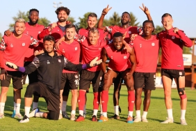 Sivasspor günü çift idmanla tamamladı 5 sivasspor-gunu-cift-idmanla-tamamladi-zFbCDizm.jpg
