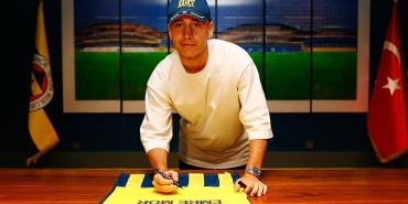 son-dakika-fenerbahce-haberi-emre-mor-ilk-kez-konustu-iste-transferindeki-onemli-detay-1pkCUe4G.jpg