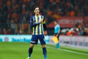 Son dakika! Fenerbahçe Mesut Özil ile yollarını ayırdı 5 son-dakika-fenerbahce-mesut-ozil-ile-yollarini-ayirdi-5EkxRfMu.jpg
