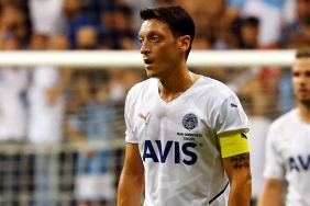 Son dakika | Fenerbahçe'de Mesut Özil'in ayrılığı resmileşiyor 6 son-dakika-fenerbahcede-mesut-ozilin-ayriligi-resmilesiyor-YMTMPOAs.jpg