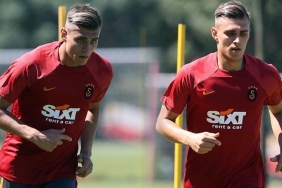 son-dakika-galatasaray-haberi-yeni-transfer-ilk-idmanina-cikti-milli-oyuncular-dondu-aslan-tam-kadro-BvGHDMQc.jpg