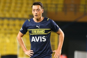 son-dakika-haberi-mesut-ozilde-kritik-hafta-uSdqVPCO.jpg