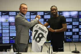 Trabzonspor haberi: Fousseini Diabate'den Partizan'a 3 yıllık imza 4 trabzonspor-haberi-fousseini-diabateden-partizana-3-yillik-imza-gEH3E7SO.jpg