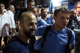 trabzonspor-kafilesi-yurda-dondu-lGUncWPV.jpg