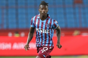 Trabzonspor'da Edgar IE belirsizliği! Geri dönecek mi? 4 trabzonsporda-edgar-ie-belirsizligi-geri-donecek-mi-KrvFpWyF.jpg
